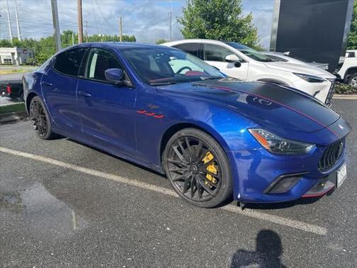 2022 Maserati Ghibli Trofeo