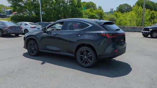 2025 Lexus NX 450h+ Luxury