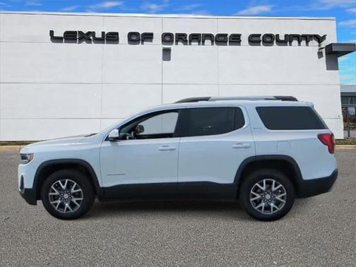 2023 GMC Acadia AWD SLT