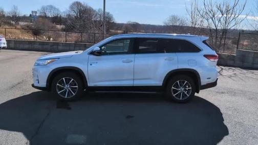 2019 Toyota Highlander Hybrid XLE