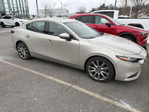 2022 Mazda Mazda3 AWD w/Premium Package