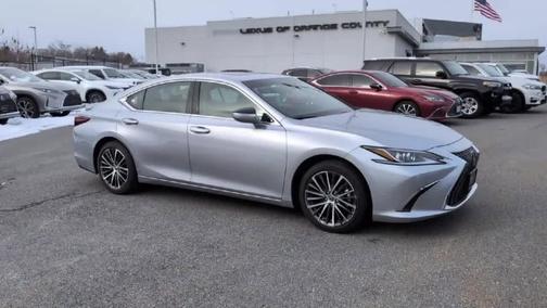 2025 Lexus ES 350 Base