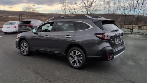 2022 Subaru Outback Touring XT