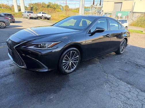 2023 Lexus ES 350 Base