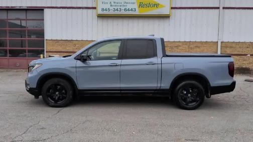2022 Honda Ridgeline Black