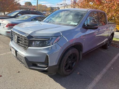 2022 Honda Ridgeline Black