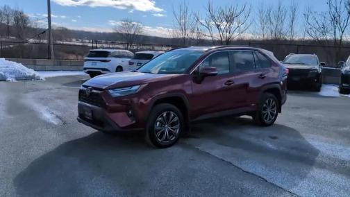 2022 Toyota RAV4 Hybrid XLE Premium