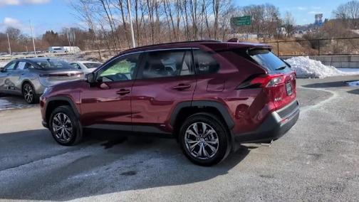 2022 Toyota RAV4 Hybrid XLE Premium