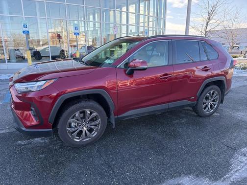 2022 Toyota RAV4 Hybrid XLE Premium