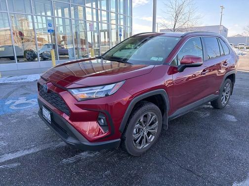 2022 Toyota RAV4 Hybrid XLE Premium
