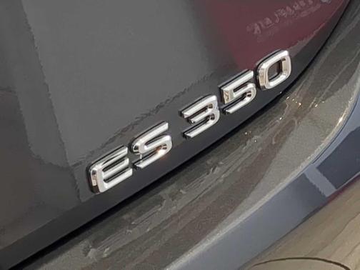 2025 Lexus ES 350 Base