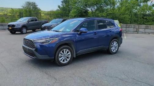 2022 Toyota Corolla Cross LE