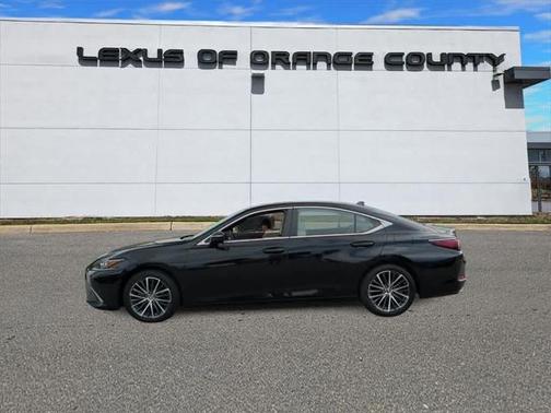 2023 Lexus ES 350 Base