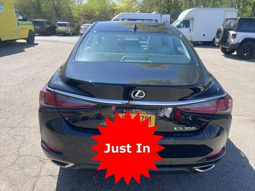 2023 Lexus ES 350 Base