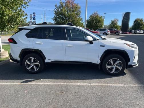 2022 Toyota RAV4 Prime SE