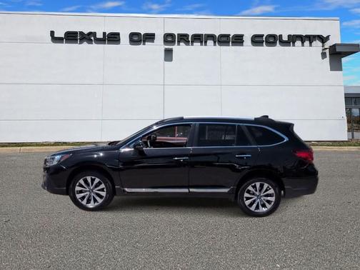 Crystal Black Silica 2018 Subaru Outback 3.6R Touring
