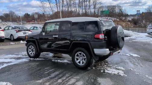 2014 Toyota FJ Cruiser Base
