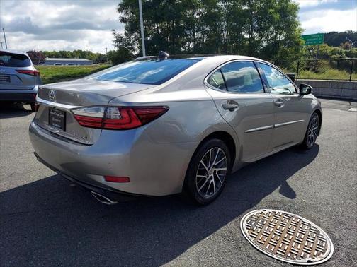 2016 Lexus ES 350 Base