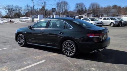 2022 Volkswagen Passat 2.0T Limited Edition