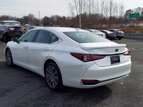 2021 Lexus ES 250 Base