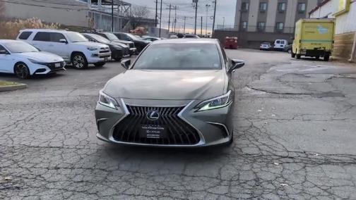 2022 Lexus ES 350 Base