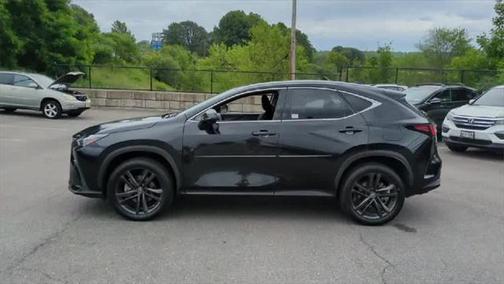 2022 Lexus NX 450h+ Luxury