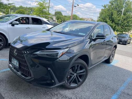 2022 Lexus NX 450h+ Luxury