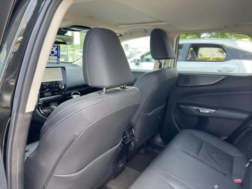 2022 Lexus NX 450h+ Luxury