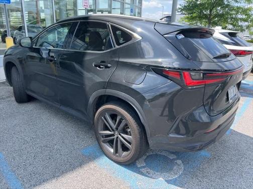 2022 Lexus NX 450h+ Luxury