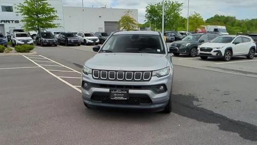 2022 Jeep Compass Latitude Lux