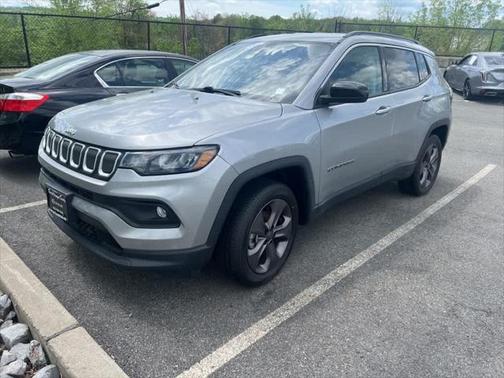 2022 Jeep Compass Latitude Lux