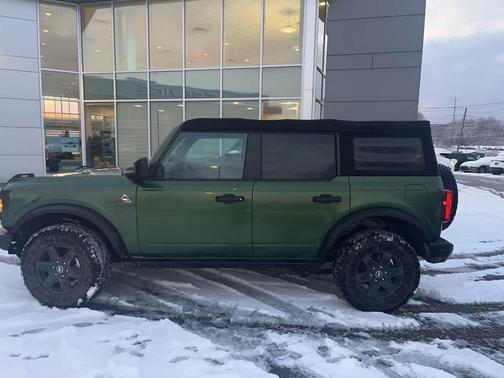 2022 Ford Bronco Black Diamond