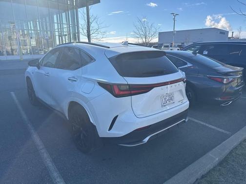 2024 Lexus NX 450h+ F SPORT Handling