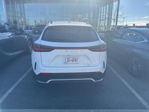 2024 Lexus NX 450h+ F SPORT Handling