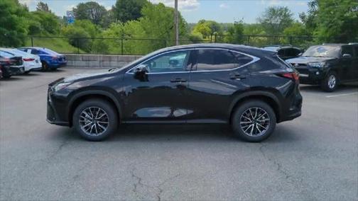 2025 Lexus NX 350h Premium