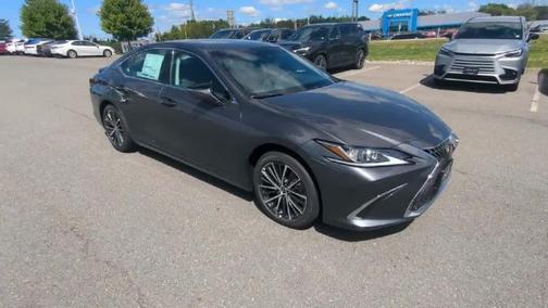 2025 Lexus ES 300h Base