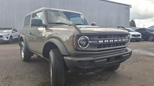 2025 Ford Bronco Base