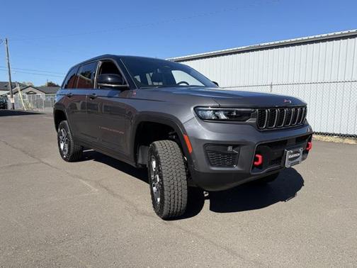 2022 Jeep Grand Cherokee Trailhawk