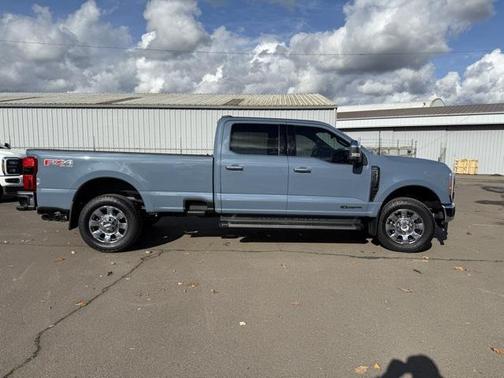 2023 Ford F-350 Lariat