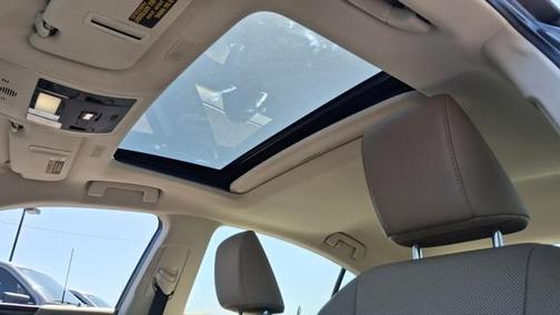 2019 Lexus ES 300h Base