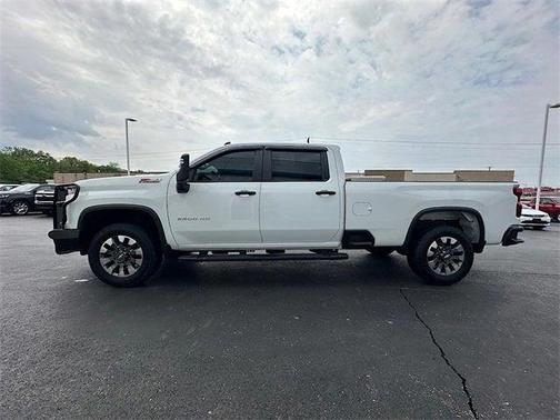 2024 Chevrolet Silverado 2500 Custom