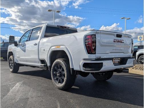 2026 GMC Sierra 2500 AT4