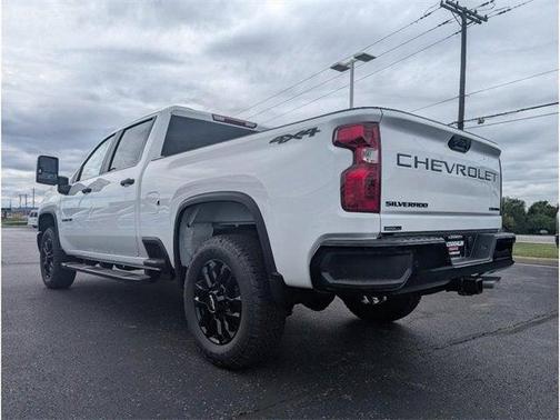2026 Chevrolet Silverado 2500 Custom