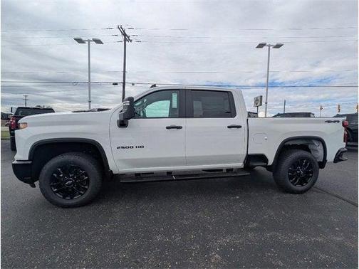 2026 Chevrolet Silverado 2500 Custom