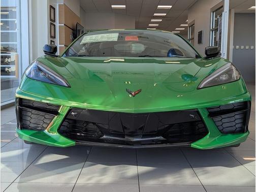 2026 Chevrolet Corvette Stingray w/2LT