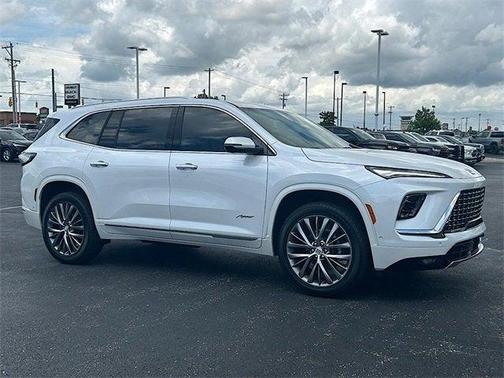 2025 Buick Enclave Avenir FWD