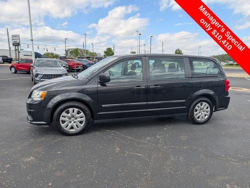 Brilliant Black Crystal Pearlcoat 2016 Dodge Grand Caravan AVP/SE