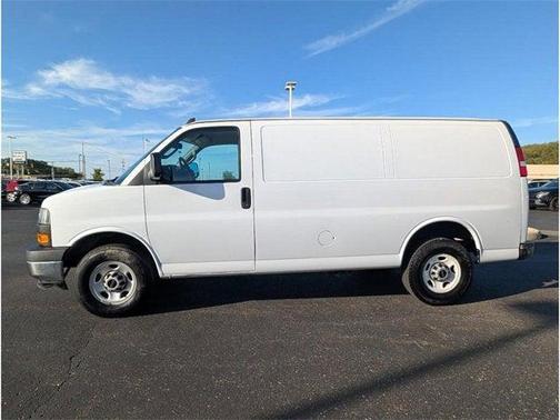 2022 GMC Savana 2500 Work Van