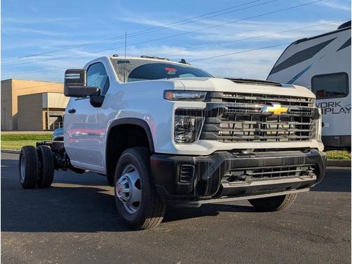 2026 Chevrolet Silverado 3500 WT