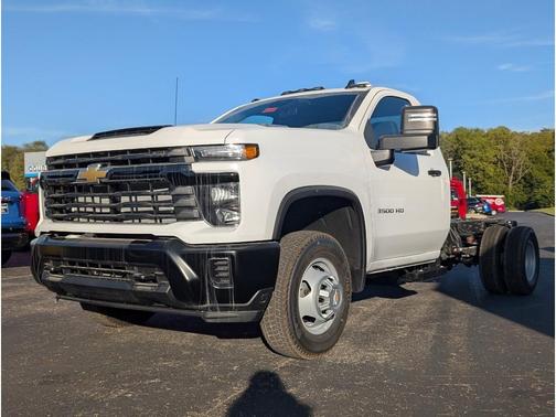 2026 Chevrolet Silverado 3500 WT